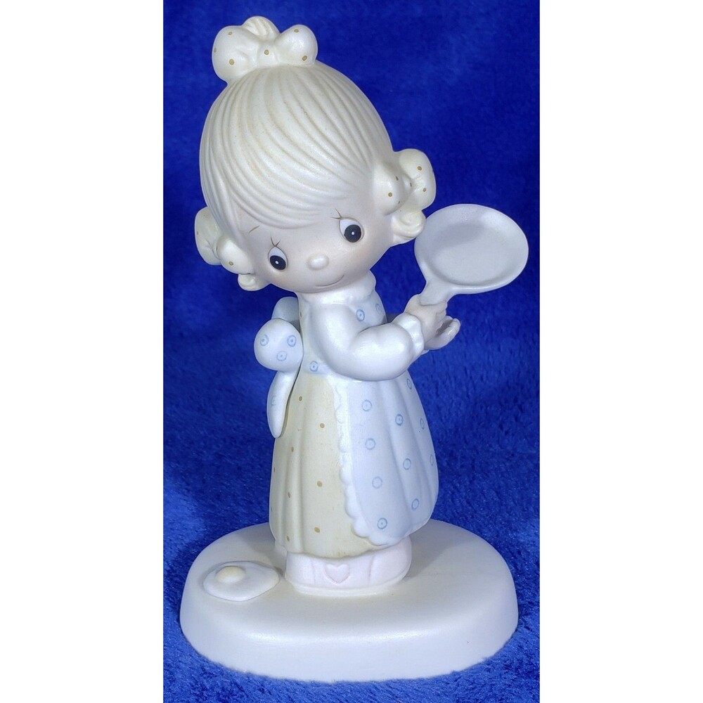 Vintage 1979 Precious Moments “Eggs Over Easy” Girl Holding Frying Pan #E-3118
